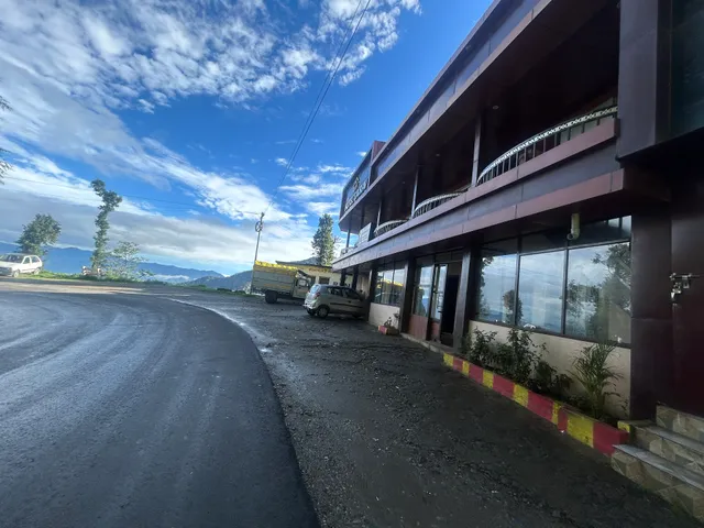 Gaurav Hotel And Restaurant