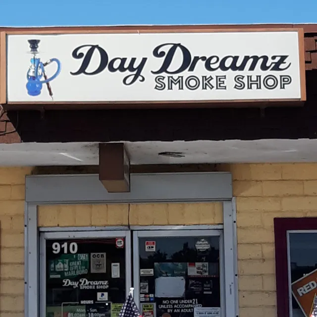 DAYDREAMZ SMOKE SHOP
