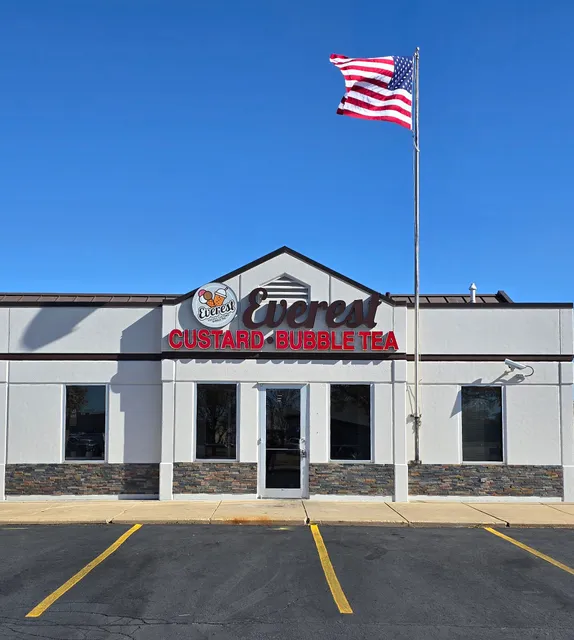 Everest Frozen Custard & Bubble Tea Peru