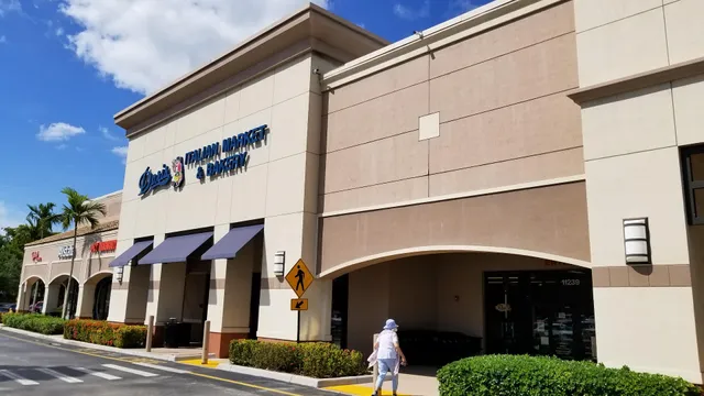 Doris Italian Market & Bakery (North Palm Beach)