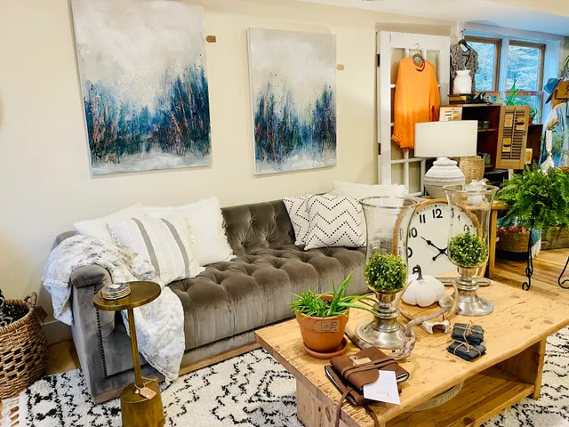 Janine's Home & Style Boutique