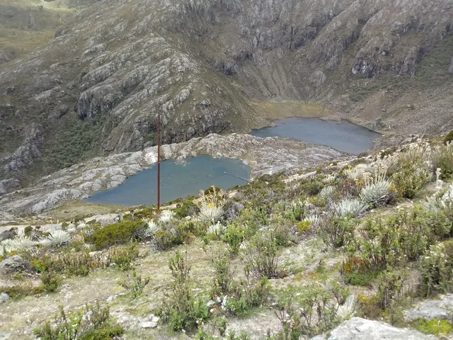 Mukumbari - Loma Redonda Station