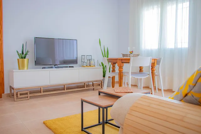 Urb. Llanos del Abejorro