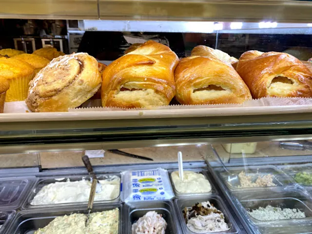 Lakeview Bagel & Deli
