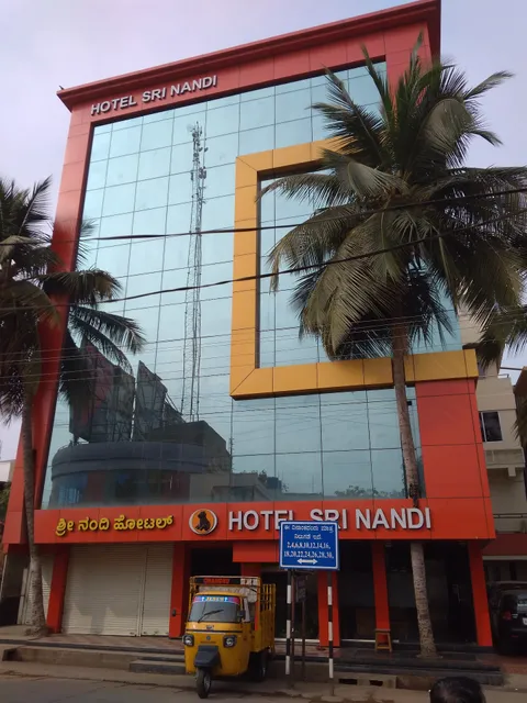 HOTEL SRI NANDI