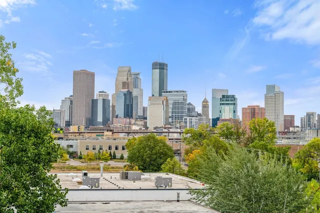 Kasa Bryn Mawr Minneapolis