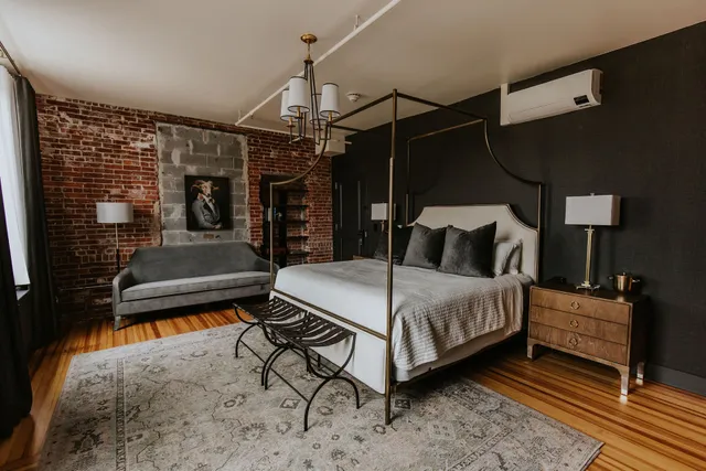 Hatchery Riverside Hotel & Event Venue