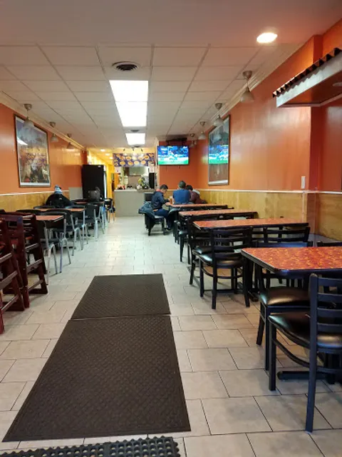 Pupuseria El Salvador