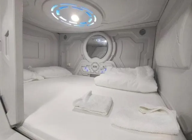 Just Hostel Capsules