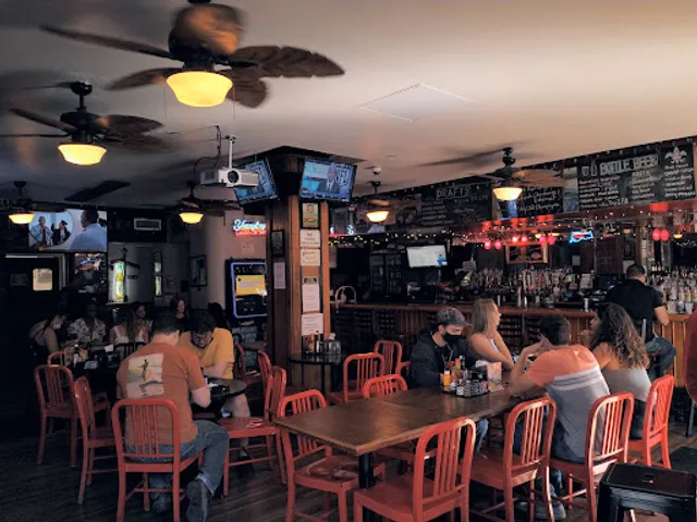 Déjà Vu Restaurant & Bar