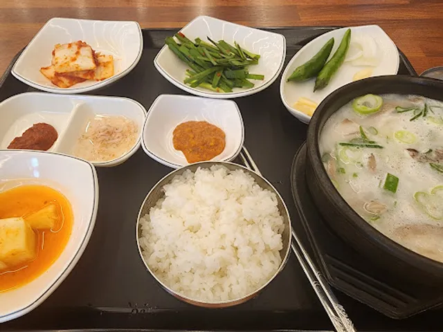 일품돼지국밥 상동점