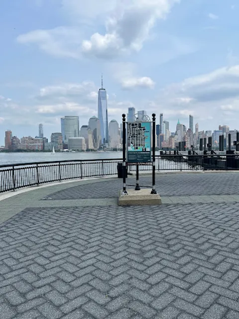Hudson Waterfront Walkway