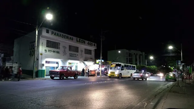 Panaderías León 400