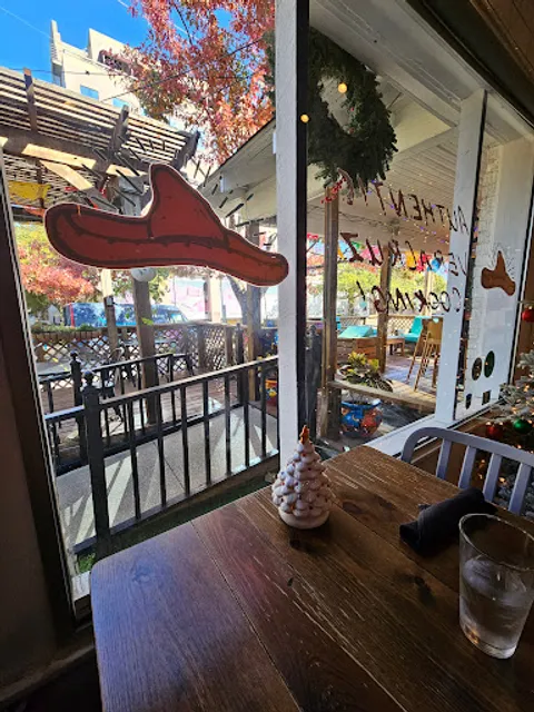 Cuates (kwa.tes) Kitchen