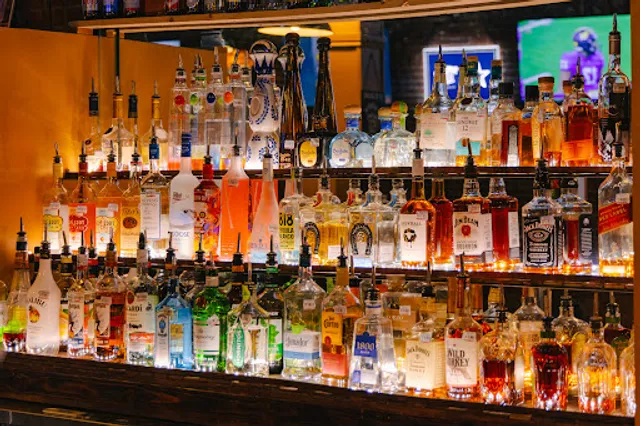 The Lounge Sports Bar