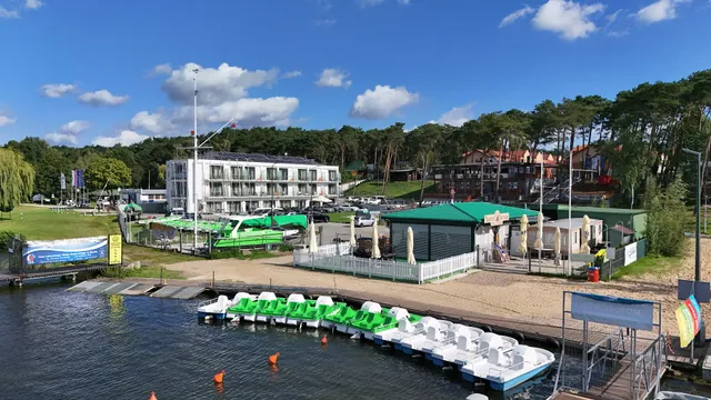 MARINA SŁAWA. Hotel - Tawerna - Port