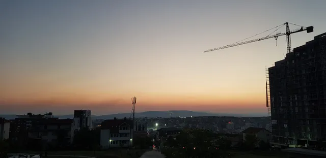 Green Lounge & Restaurant