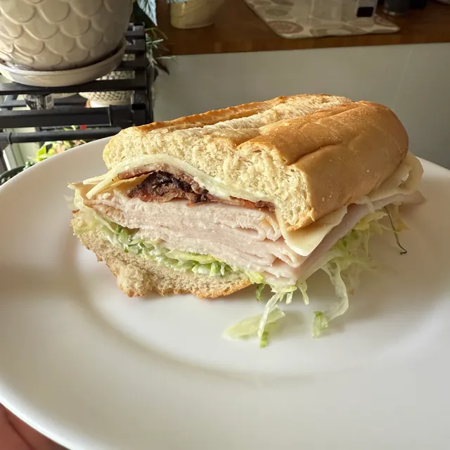 DiBello’s Deli and Bakery