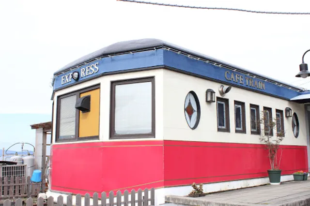 Cafe train bayside