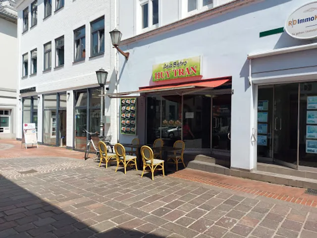 Asia Bistro HUY TRAN