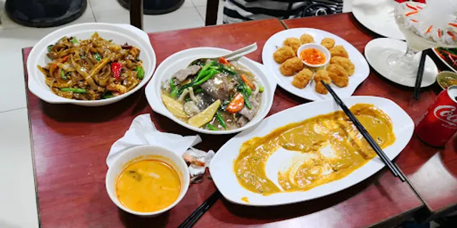 Pomelo Thai Restaurant