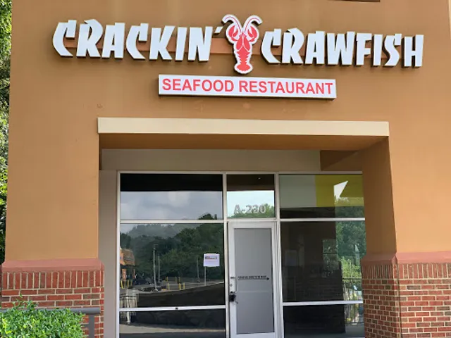 Crackin' Crawfish Seafood Bar & Restaurant