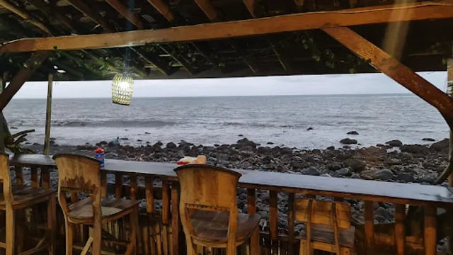 Surf Point Cafe and Restaurant - Jasri Beach