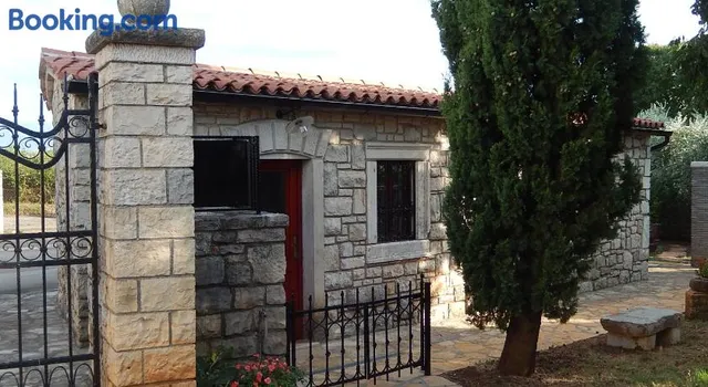 Apartments Brščić