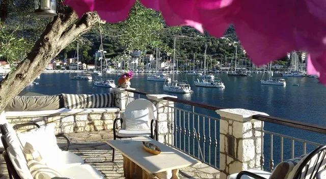 Waterside Apartments