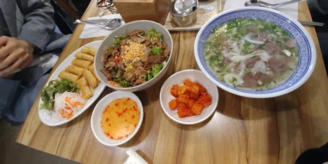 라이옥 베트남 쌀국수 본점