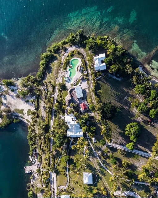 Abaka Bay and Resort