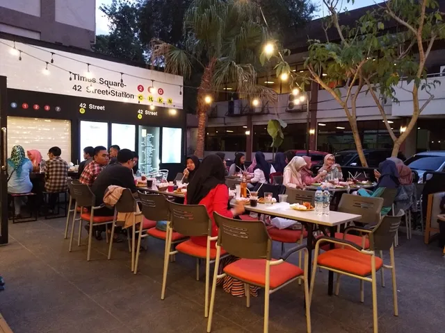 2 Fat Guys Crispy Chicken