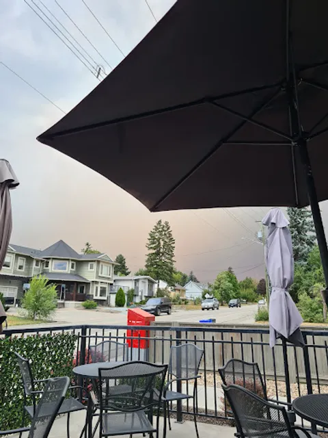 East Hill Crossing Cafe