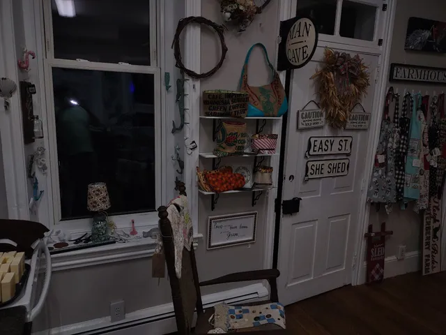 The Bee Silky Soap Gift Shoppe at Krumsville