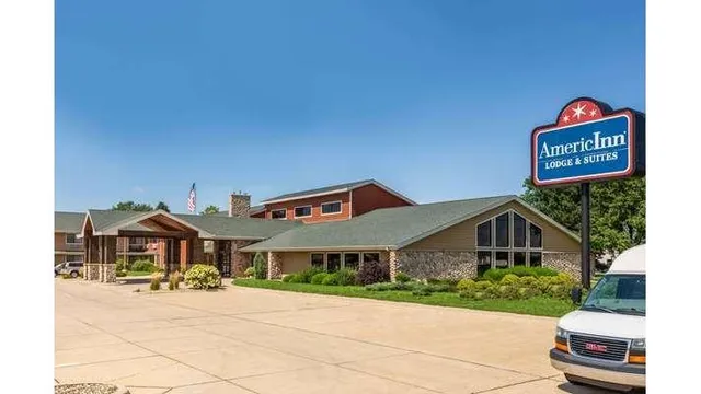 AmericInn by Wyndham Cedar Falls