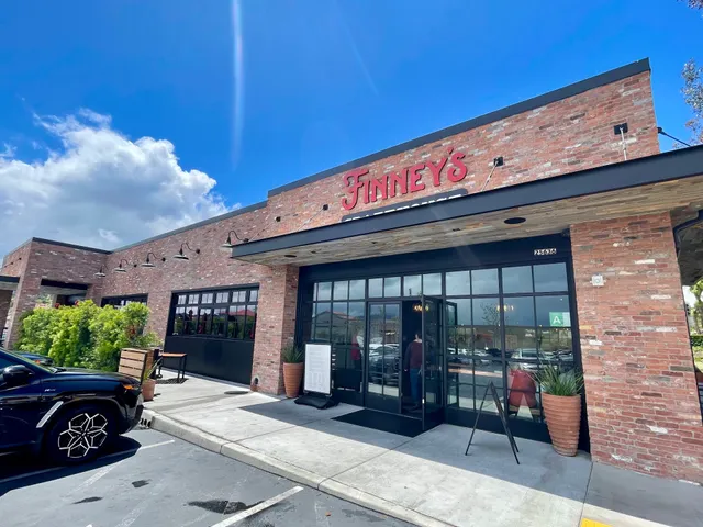 Finney's Crafthouse - Stevenson Ranch