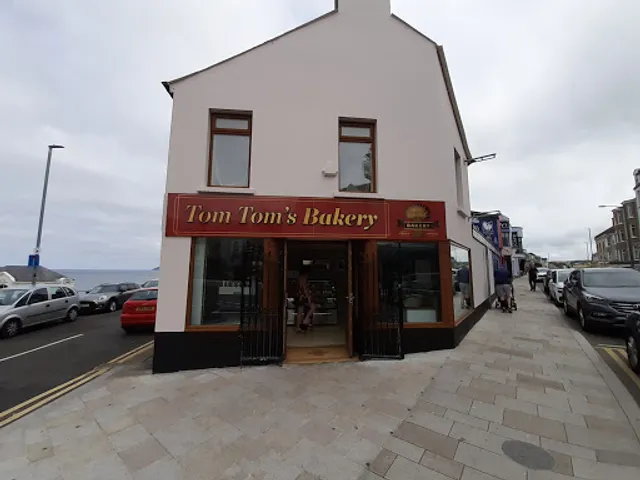 Tom Toms Bakery