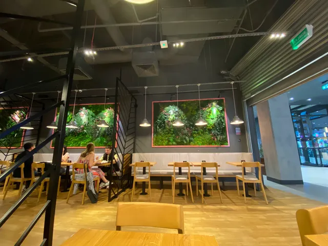 Express Oriental Pasaż Grunwaldzki