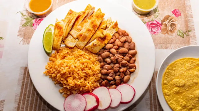 La Poblanita Birria y Antojitos