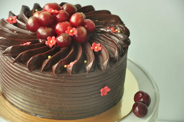 Cake A Reuni Wedding Cake