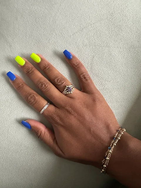 Charlies Unisex Salon