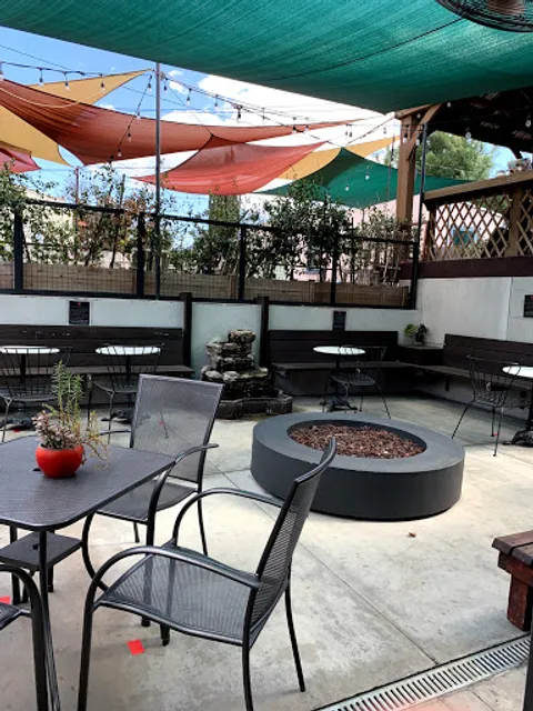 Muddy Paw Coffee & Park Eagle Rock