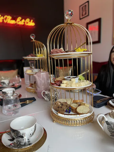 Ivy Tearoom - Afternoon Tea & Caviar