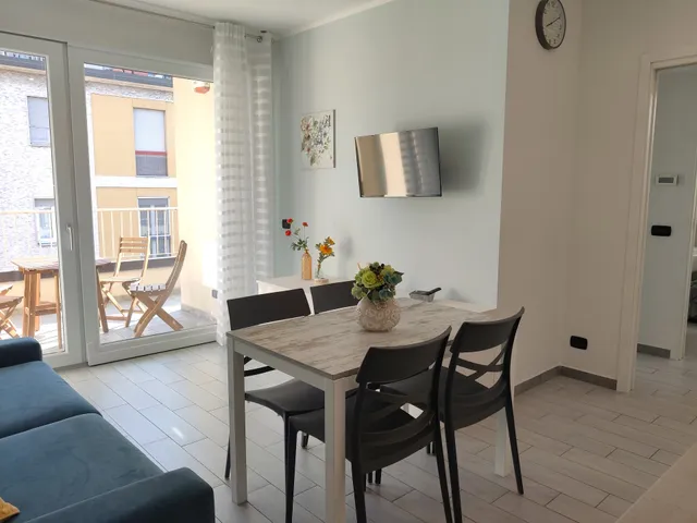 Matthias Home Milan - Holiday Apartment - Casa vacanze - close to the metro M2, Polytechnic of Milan, and to San Raffaele