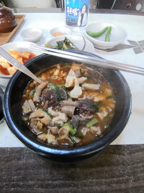 Korean internal pig organ soup shop