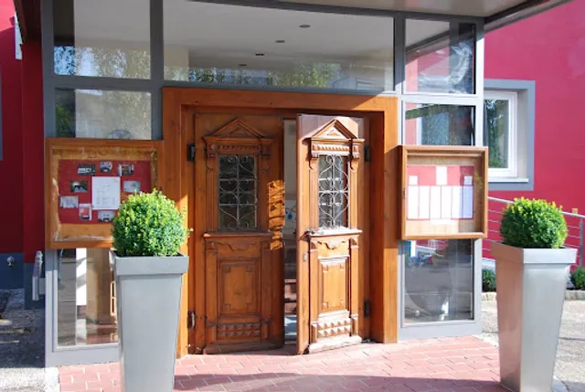 Villa | Hotel & Cafe