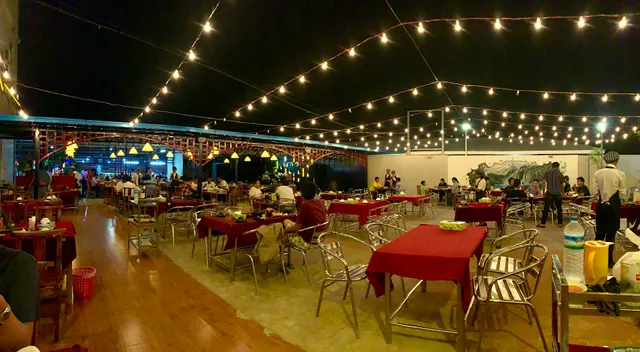 Shwe Taunggyi 2 Buffet & Hotpot