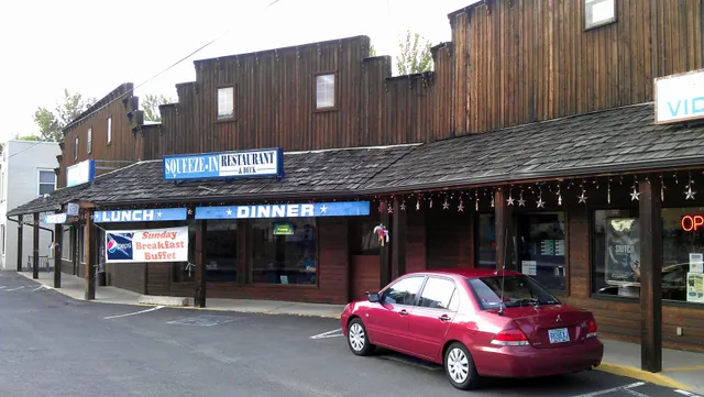 Squeeze-In Restaurant & Deck