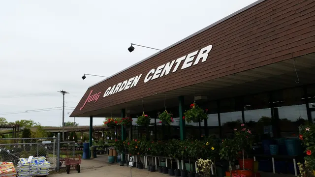 Jung Garden Center