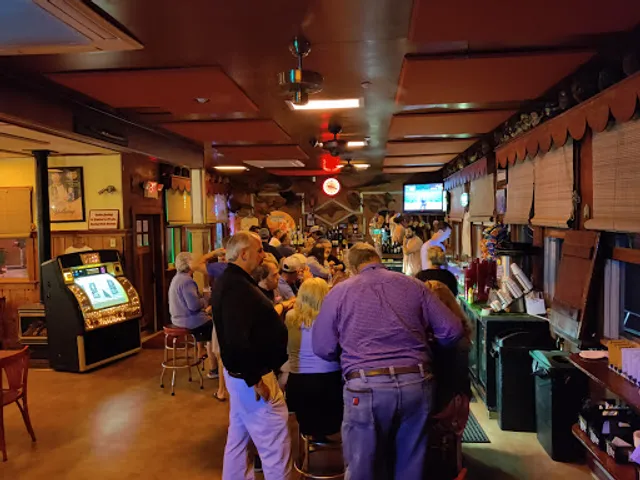 Twisties Tavern on the Bay